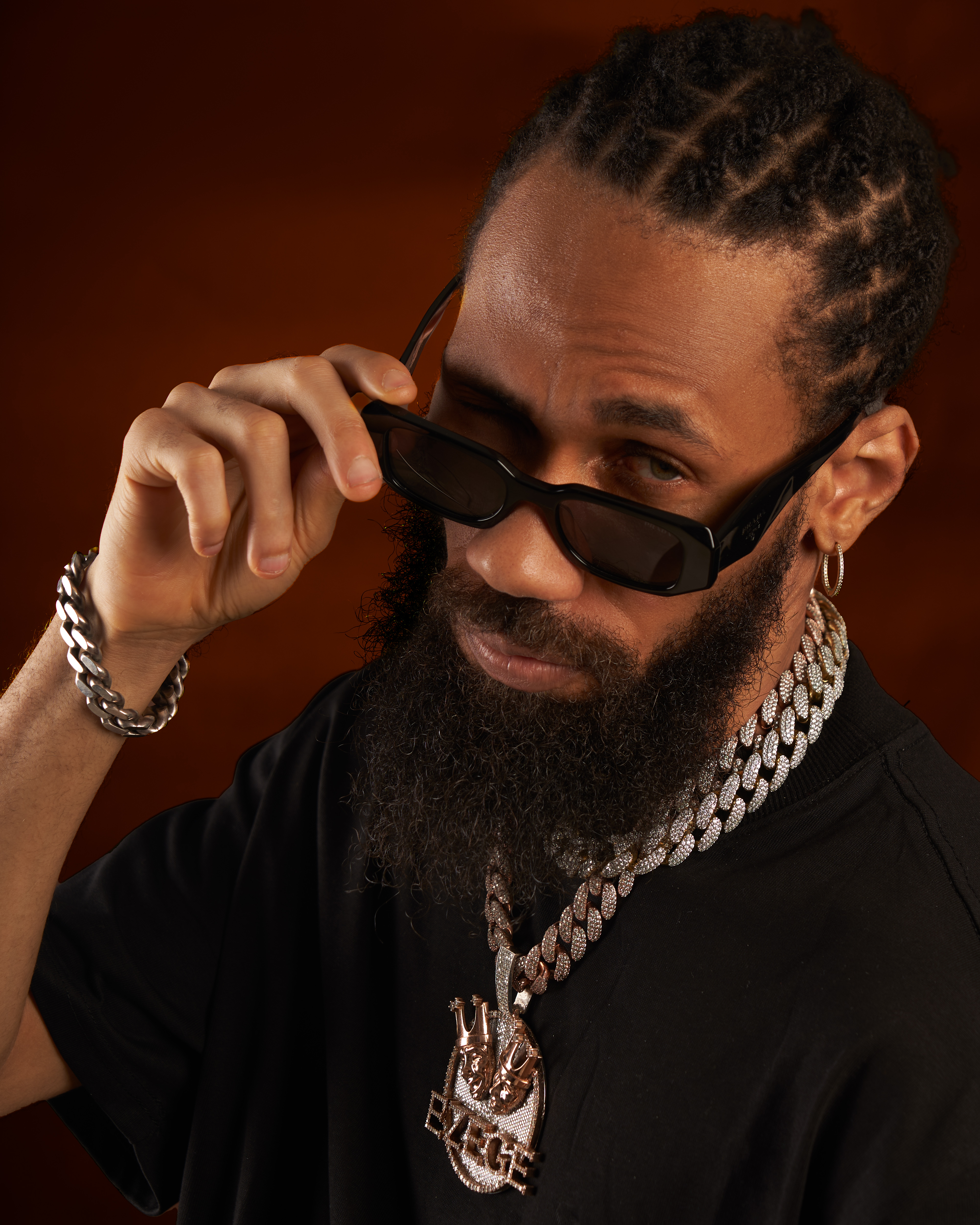 Award winning Nigerian star Phyno teamed up with Tekno in July 2022 for their hit song 'Monalisa'