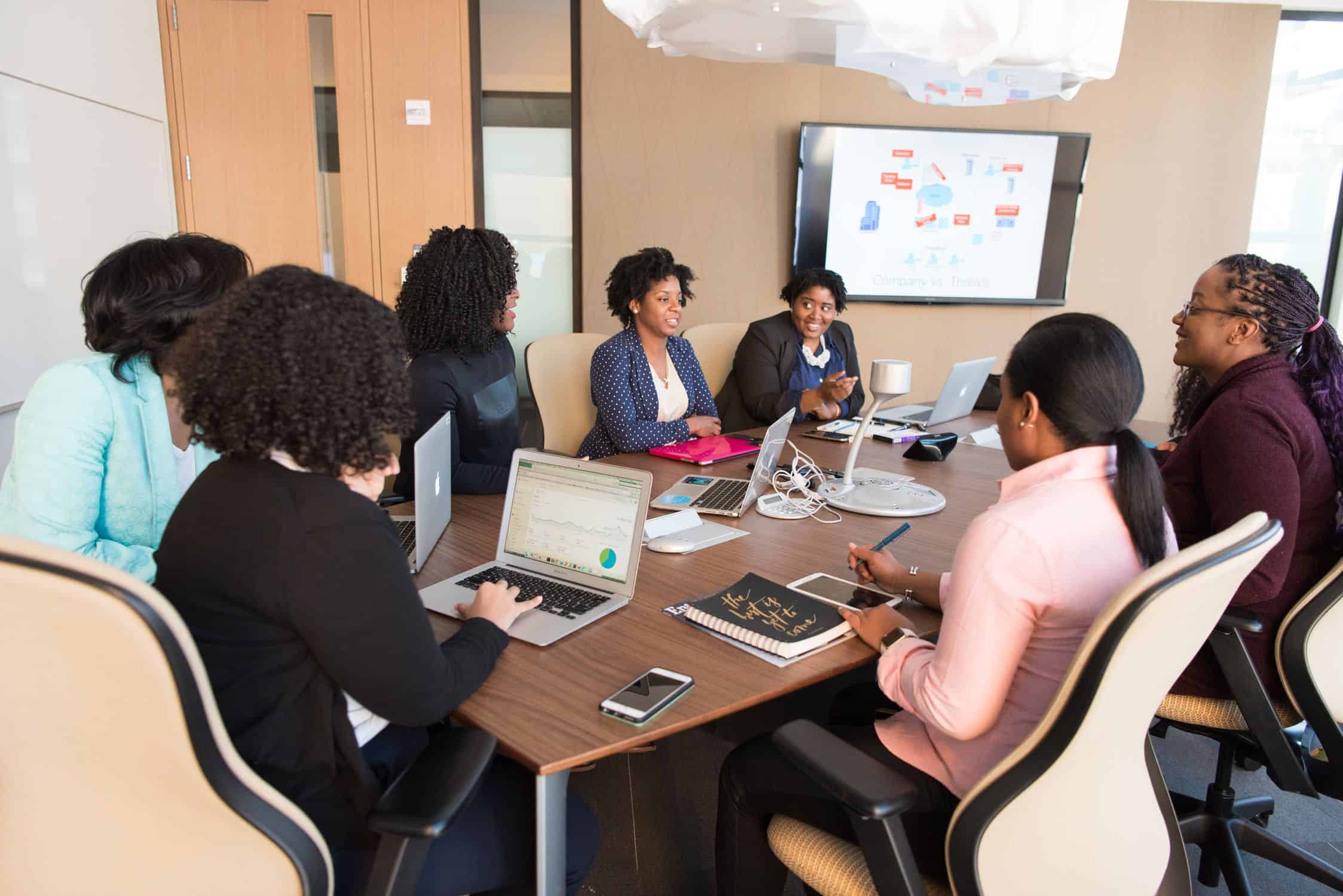 Kenyan women are thriving in junior professional and specialist roles, according to report