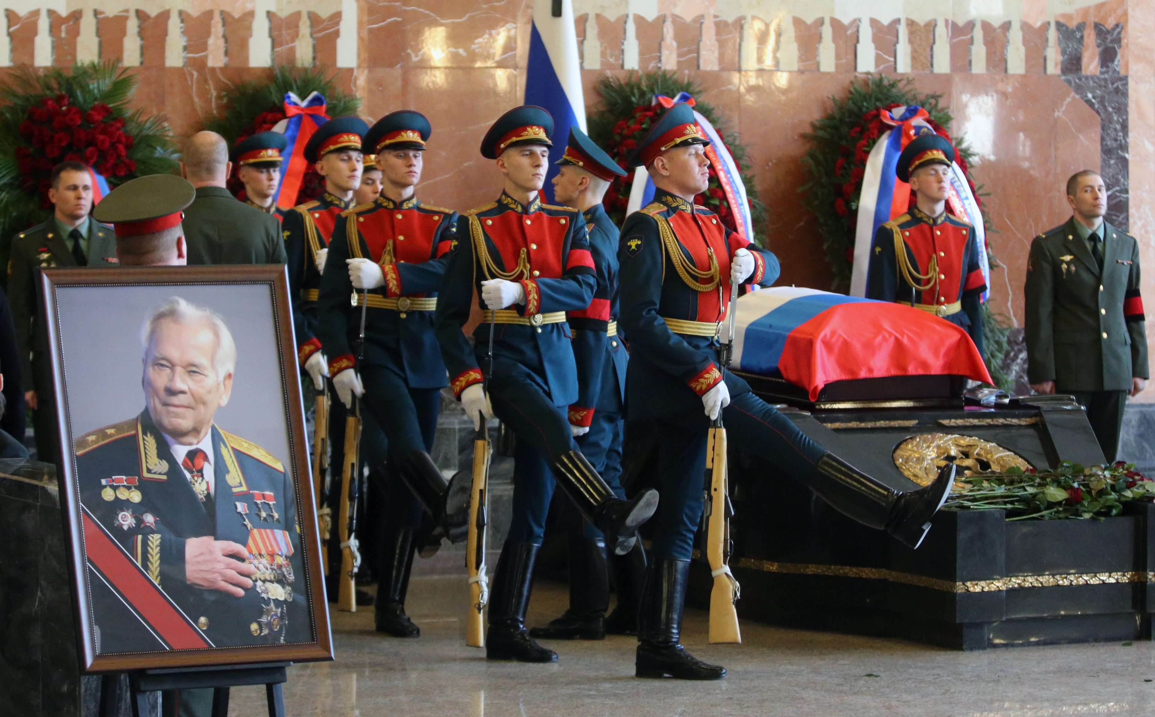 Михаил Калашников похороны