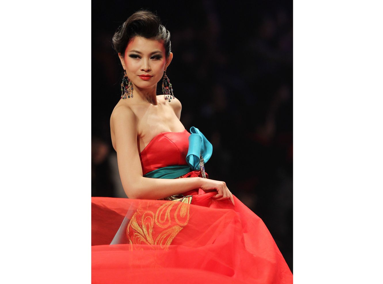 Kolekcja sukien ślubnych Tsai Meiyue na sezon wiosna/lato 2012
