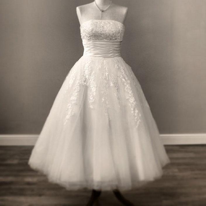 Így változott a menyasszonyi ruha trend a 20. században – fotók! - Blikk