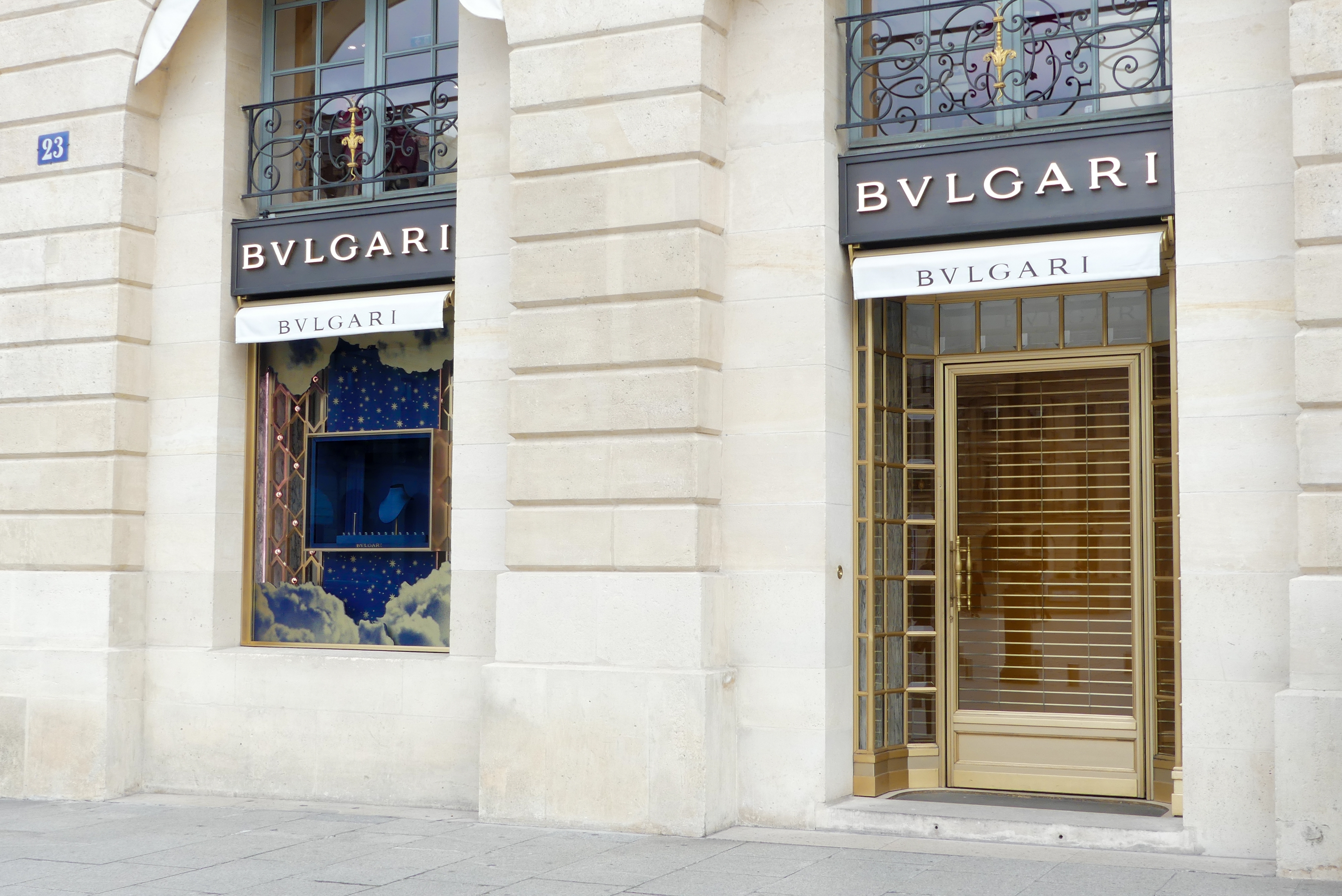 Zuchwały napad na sklep jubilera w centrum Paryża - Wiadomości