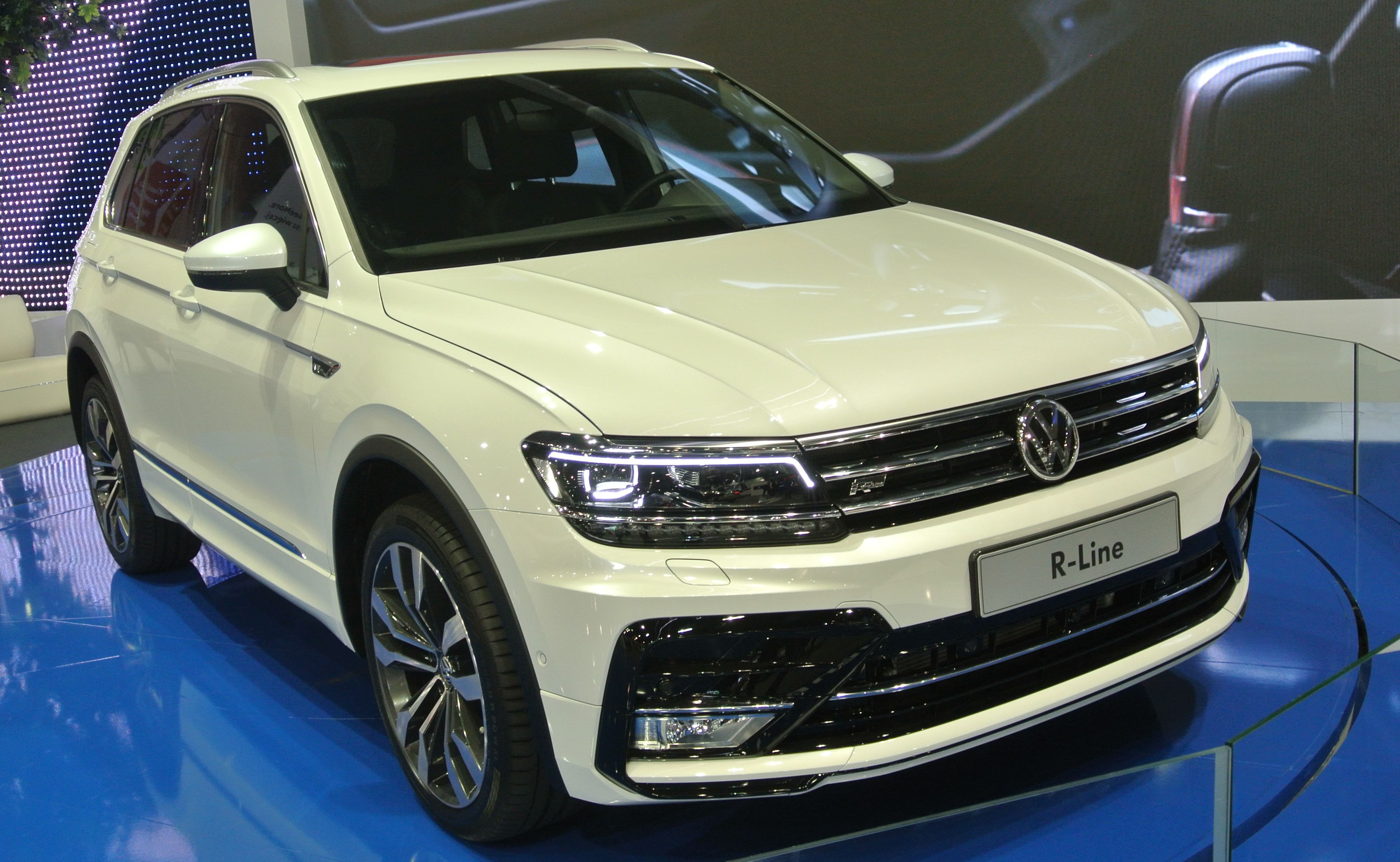 Nowy volkswagen tiguan hitem w Poznaniu. Darmowym