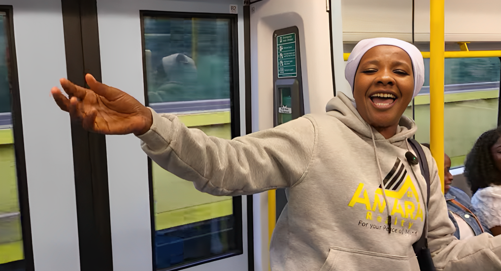 'Athuri' singer Martha Wa Mau thrills passengers with Akorino gospel in London train
