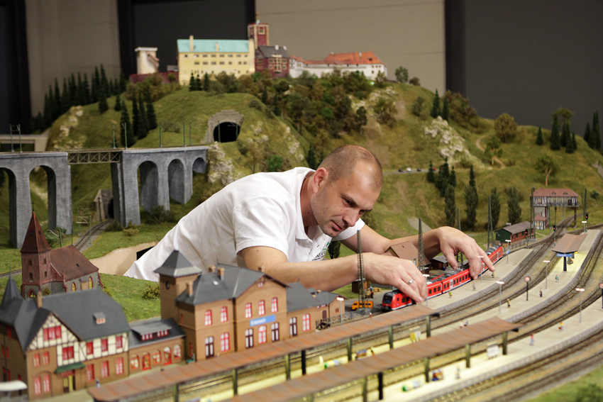 Siessen, ha még megnézné: hamarosan zár a gigantikus vasútmodell kiállítás  - Blikk