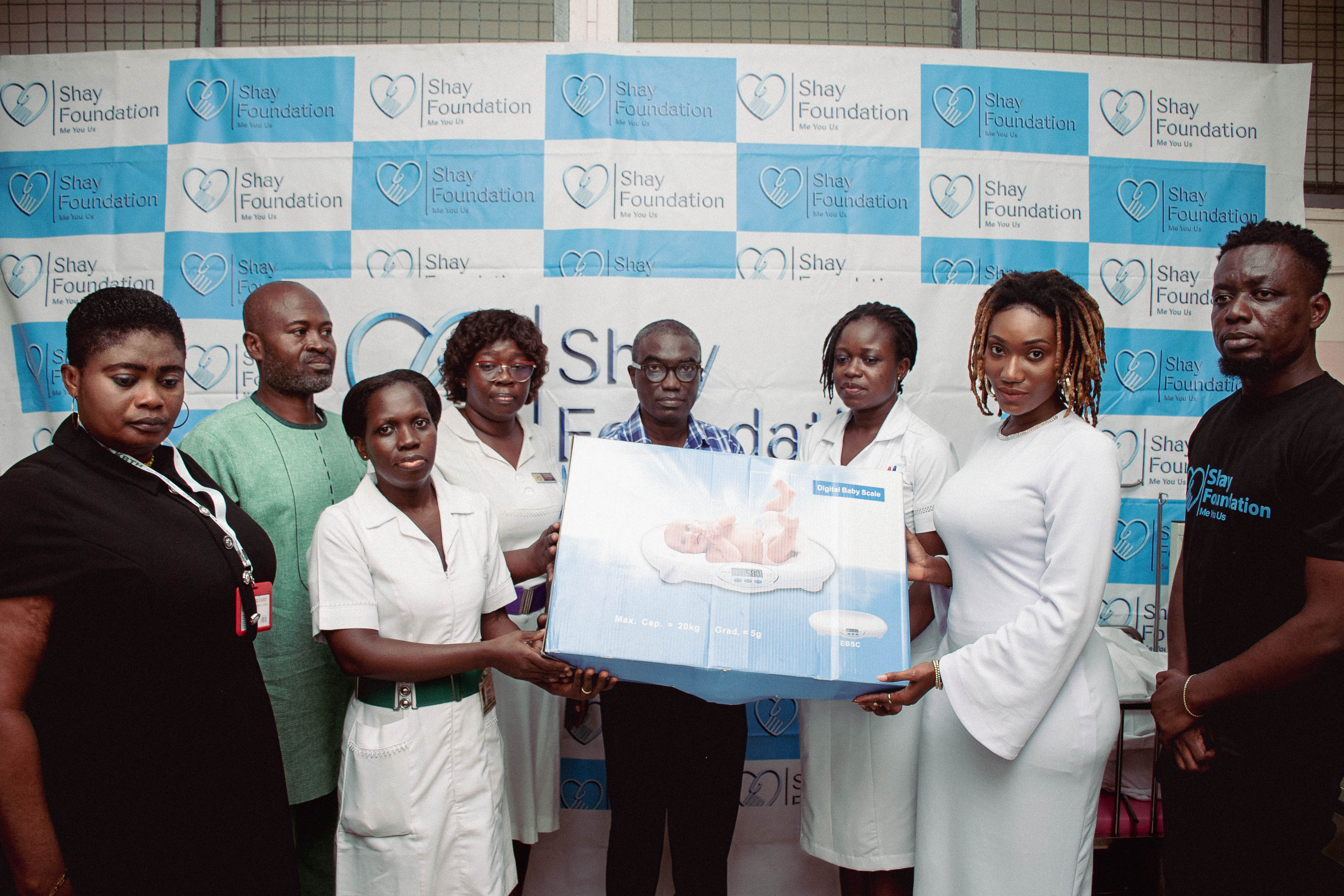Wendy Shay marks birthday with donation to patients at Korle Bu hospital