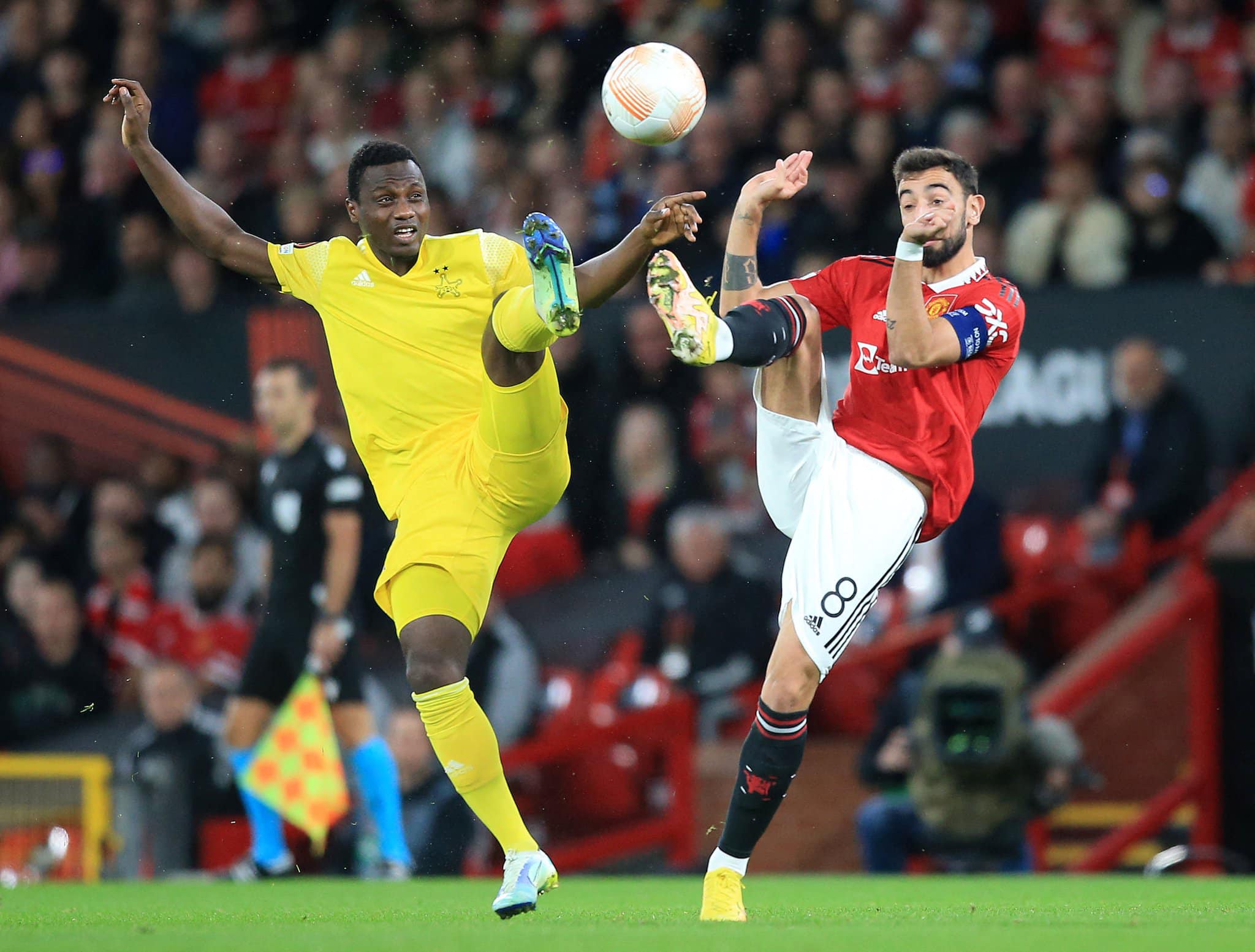 Solifu Mudasiru Salifu: Ex-Kotoko midfielder stars against Man Utd at Old ...