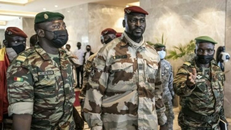 Guinée : le colonel Mamady Doumbouya crée la Cour de répression des infractions économiques et financières -Crief- le 2 décembre 2021