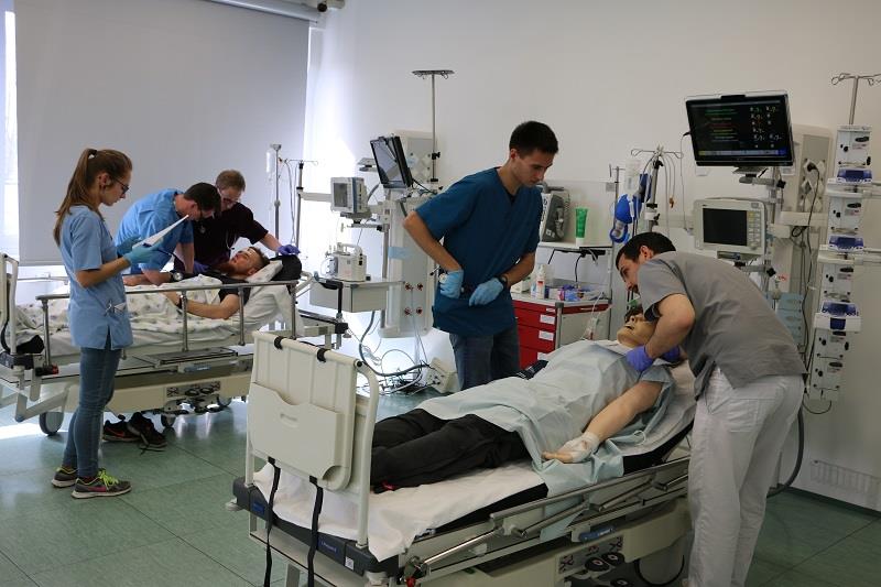 e nie bdziesz aowa czasu spdzonego razem ze mn. Lubi pieszczoty, sex w dowolnych pozycjach, jestem otwarta na nowe doznania. Studentka obcignie z poykiem bez sponsoringu - Agencje