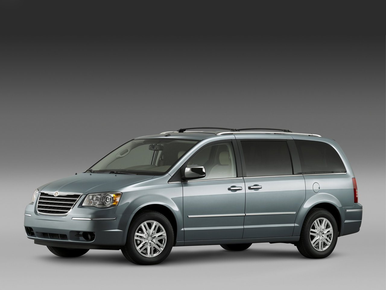 Chrysler Town & Country testy i recenzje, zdjęcia