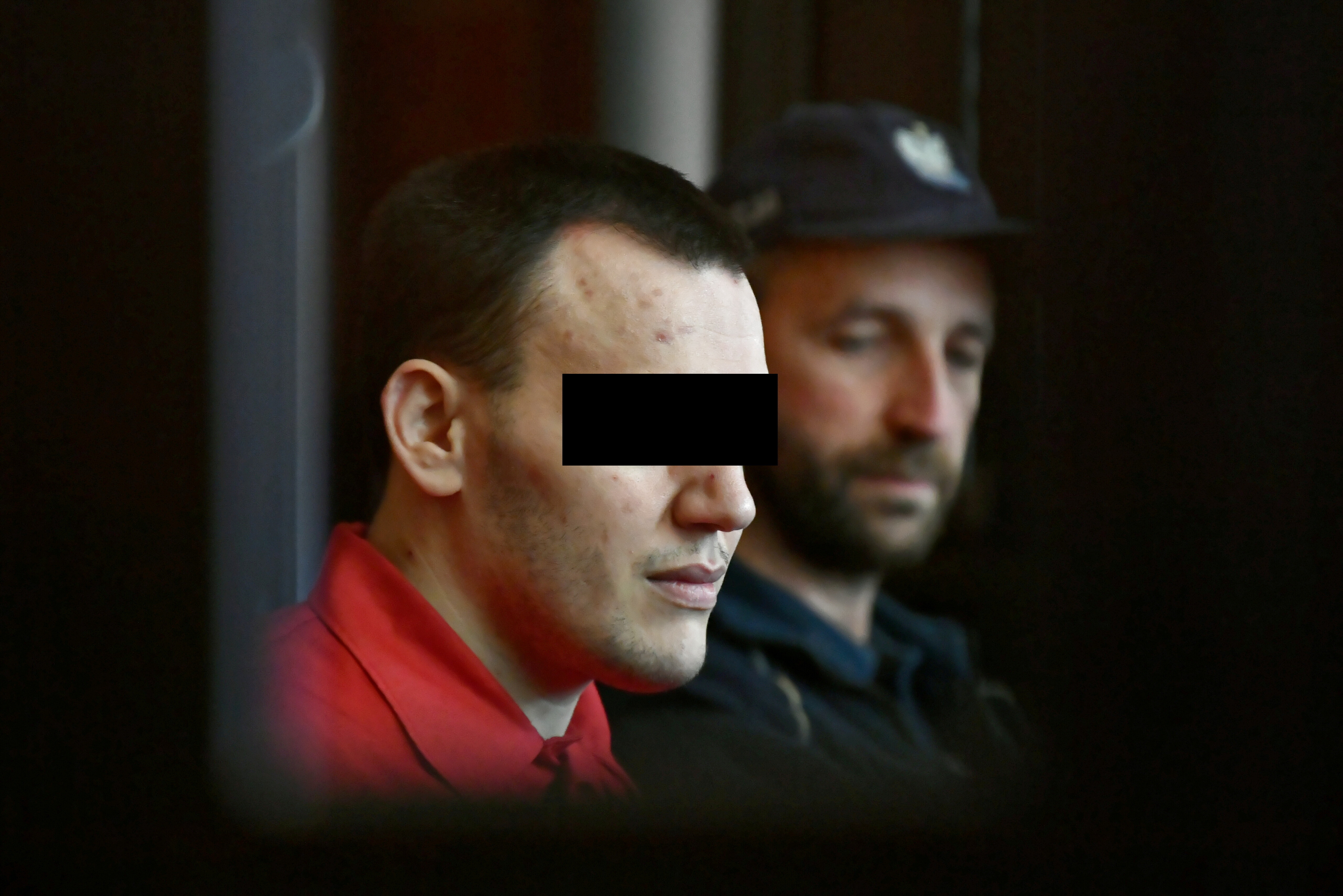Proces zabójcy Adamowicza. Świadkowie zeznają przed sądem a Stefan W.  milczy - Wiadomości