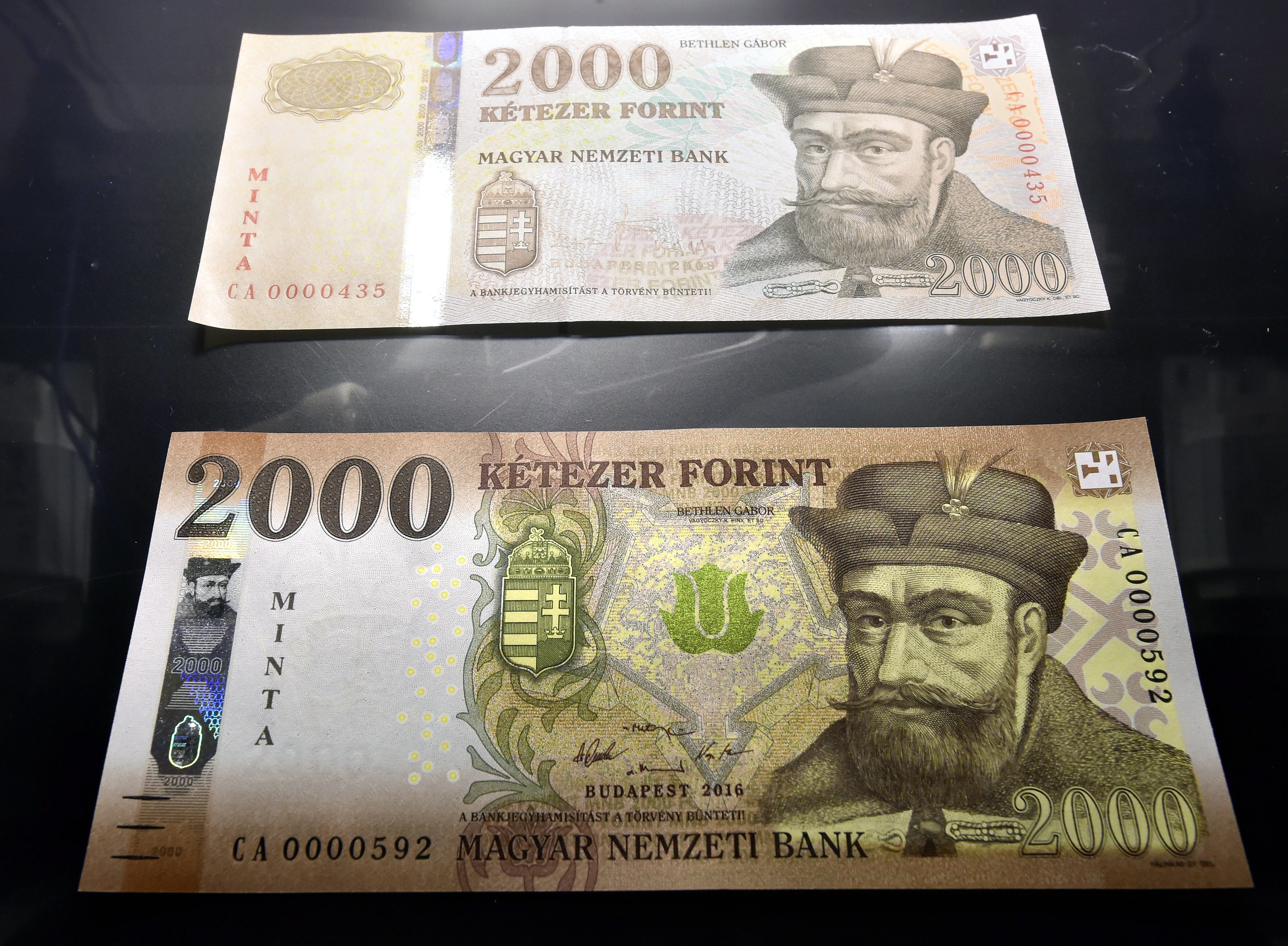 Форинты в рубли. 2000 Ketezer forint в рублях. Банкнота 2000 форинтов Венгрия. Новые купюры Венгрии. Форинты новые банкноты фото.