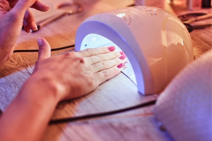 UV nail dryers used for gel polish could cause cancer - New study