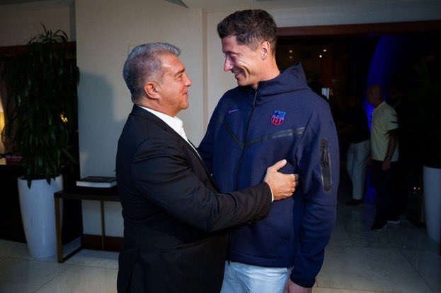 Cristiano Ronaldo: Barcelona president explains links to Manchester United star