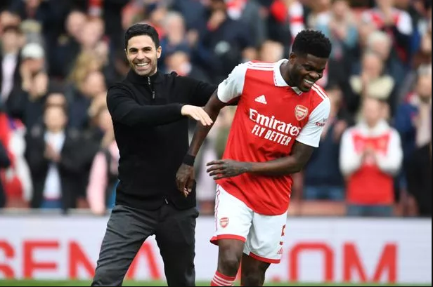 Partey’s right-back experiment continues as Arsenal beat Crystal Palace