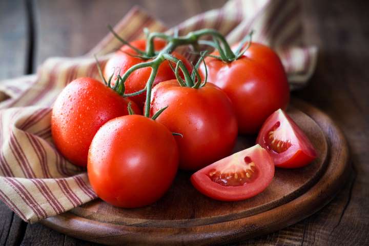 5 reasons why tomatoes is good for your skin | Pulse Nigeria