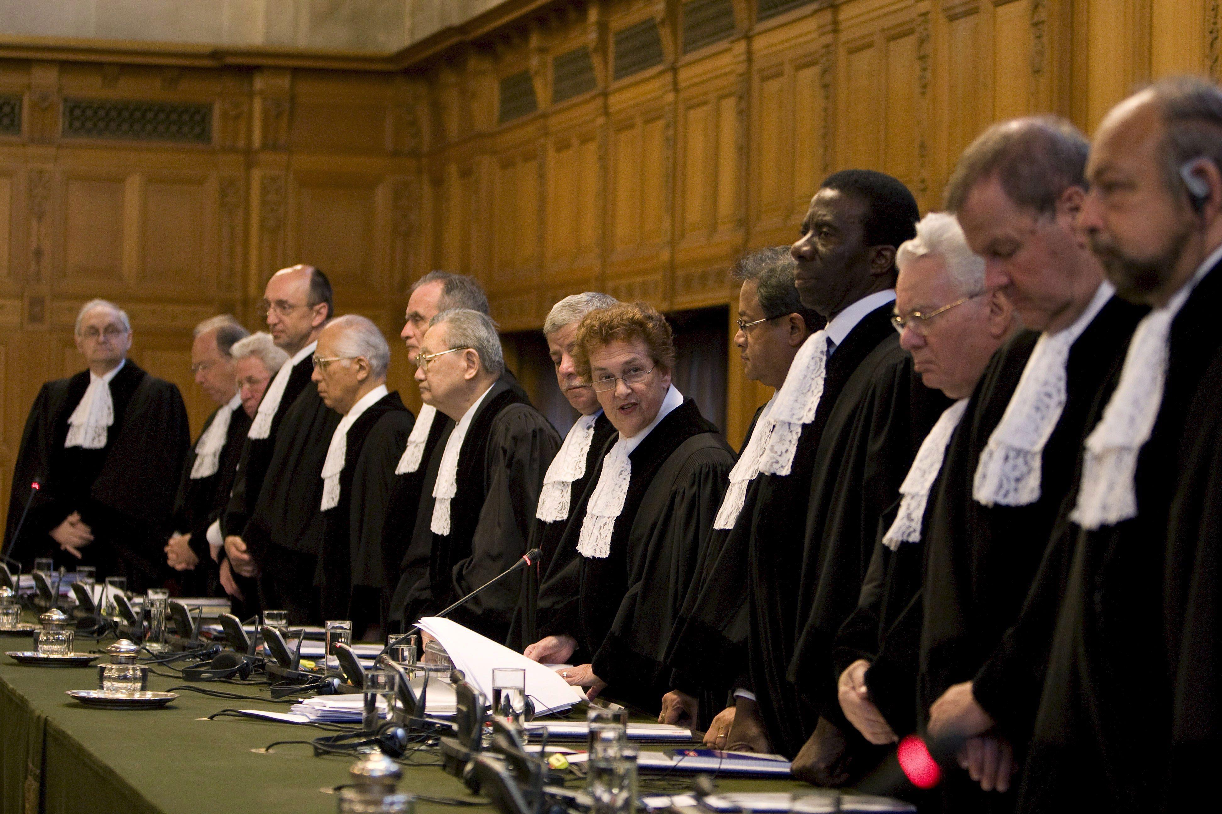 Международный суд конституция. Специальные суды Англии. Специальные суды Великобритании. Суд в Англии. Судьи Великобритании.