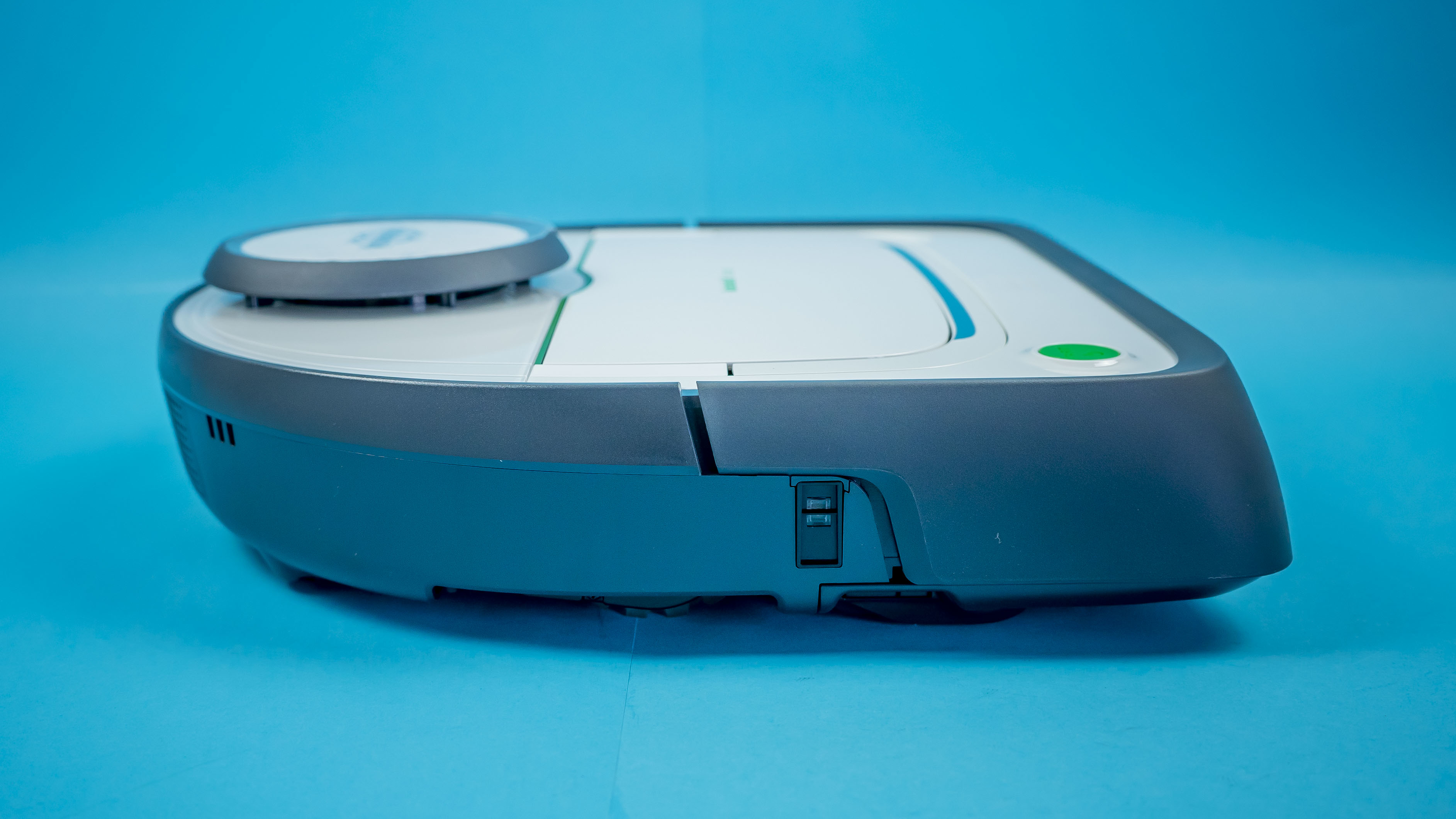 Vorwerk Kobold VR300 im Test starke Saugleistung, hoher Preis TechStage