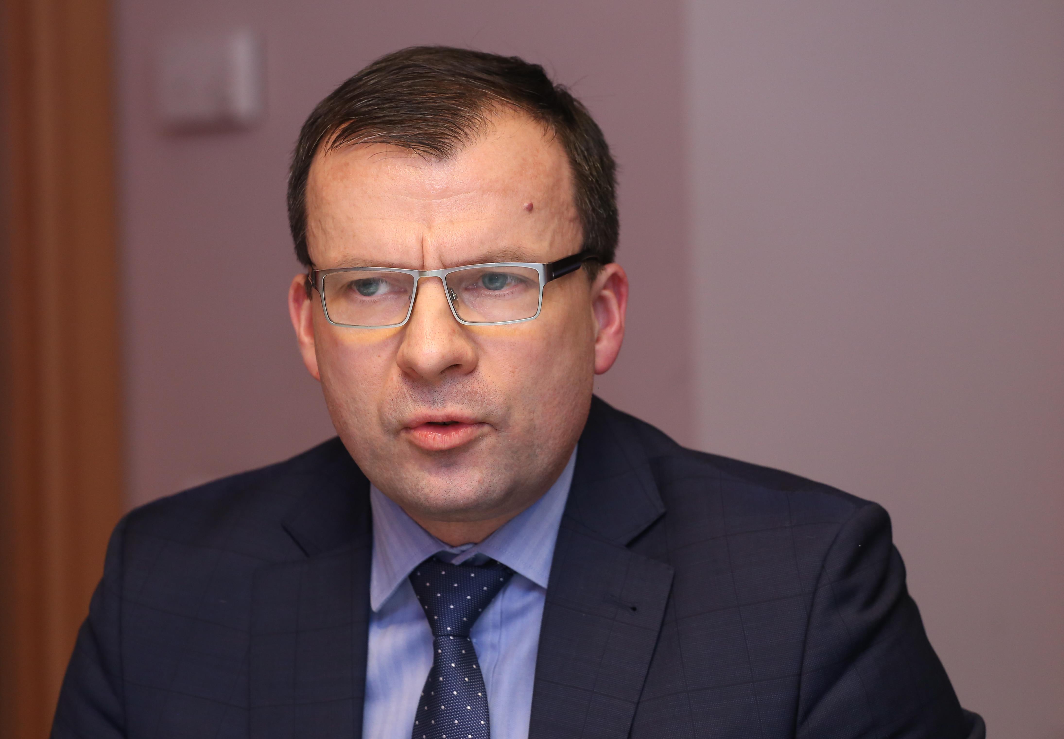 60-letni mężczyzna umawiający się na 20 lat
