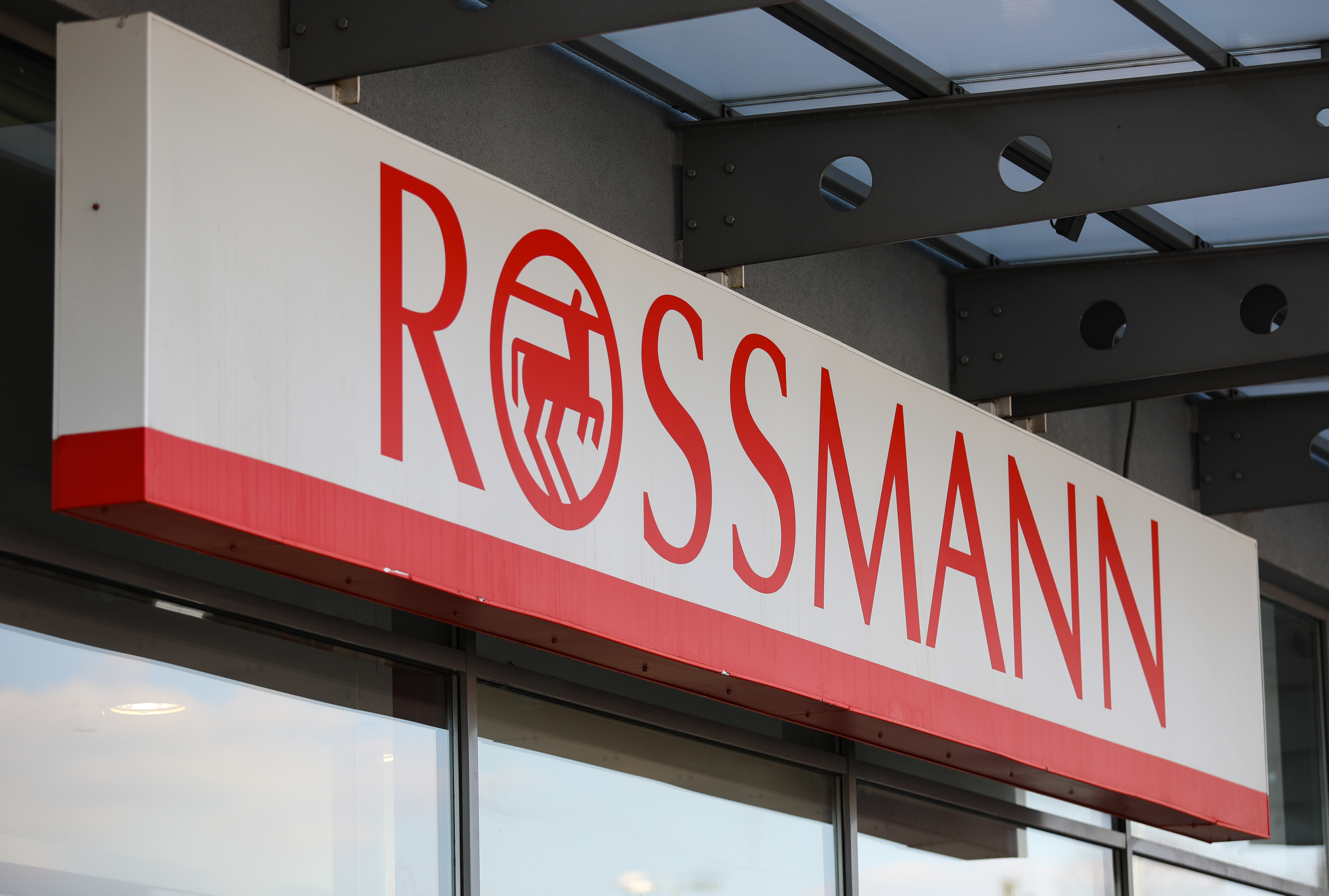 Rossmann: ceny w Niemczech niższe niż w Polsce? Sieć drogerii zabrała głos