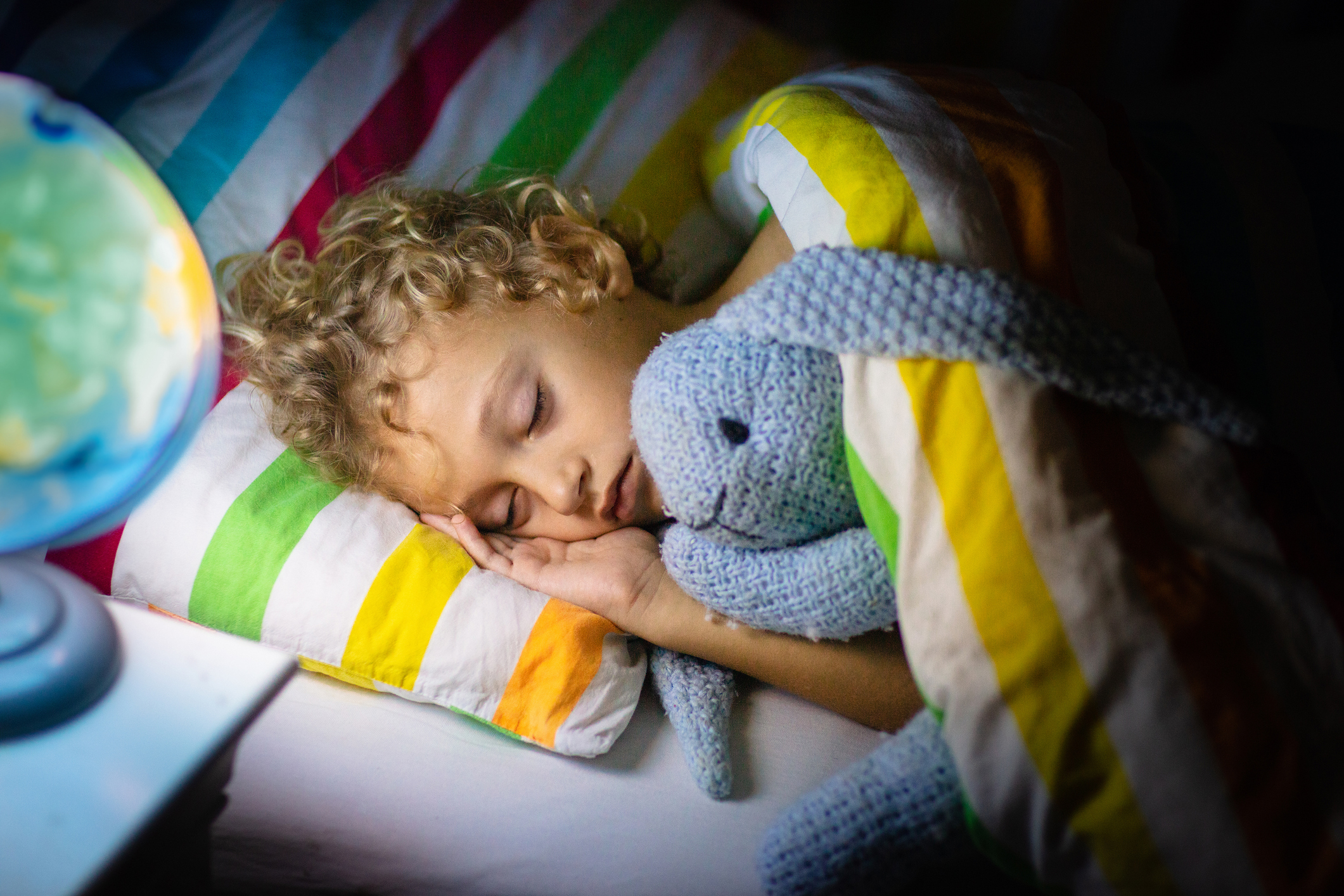 Fazy snu u dzieci: rodzaje snu, czas trwania, ile snu potrzebuje dziecko -  Dziecko