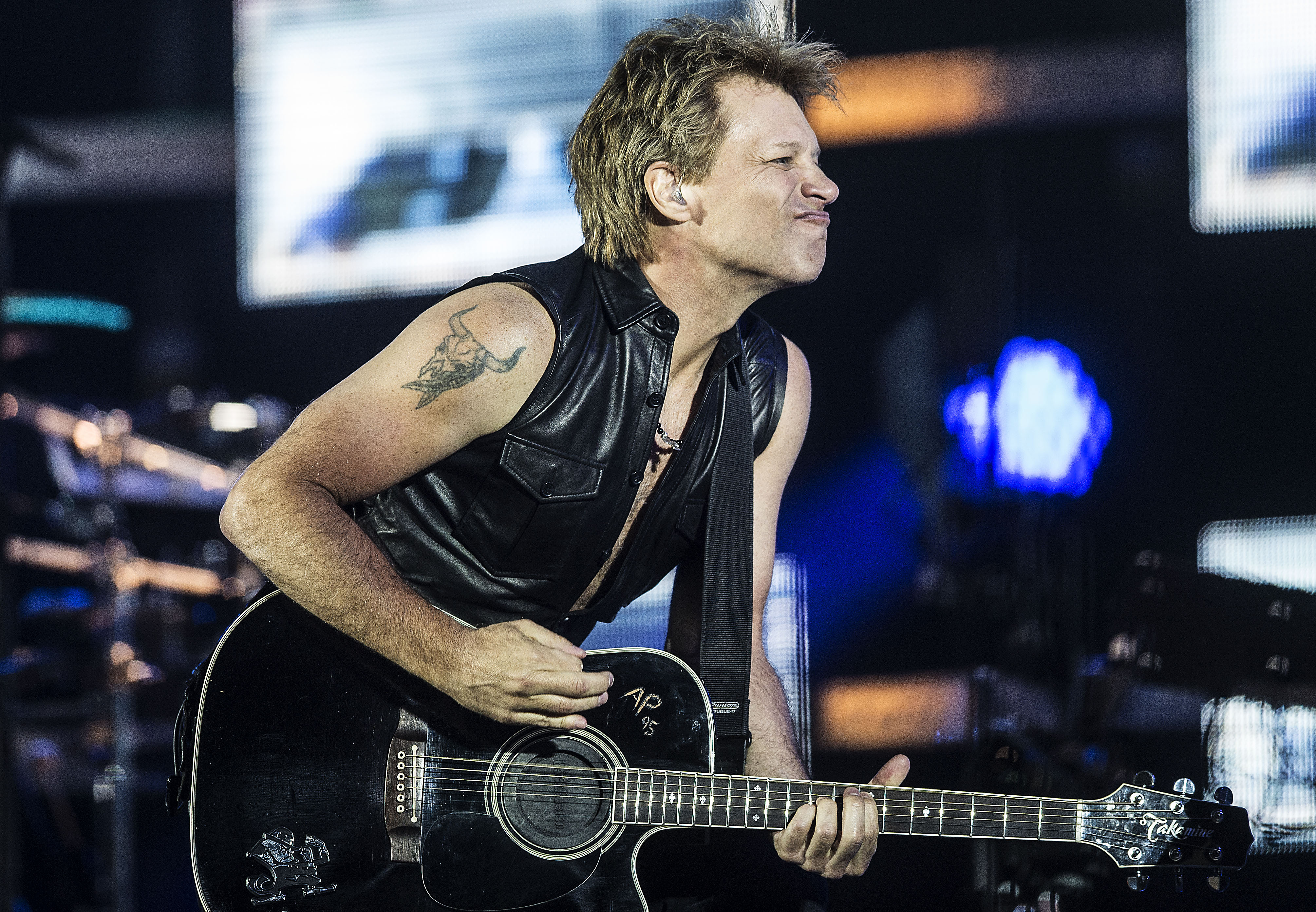 Джон бон джови песни. John bon Jovi. Джон Бон Джови группа. Джон Бон Джови 2021. Джови Джон Бон фото.