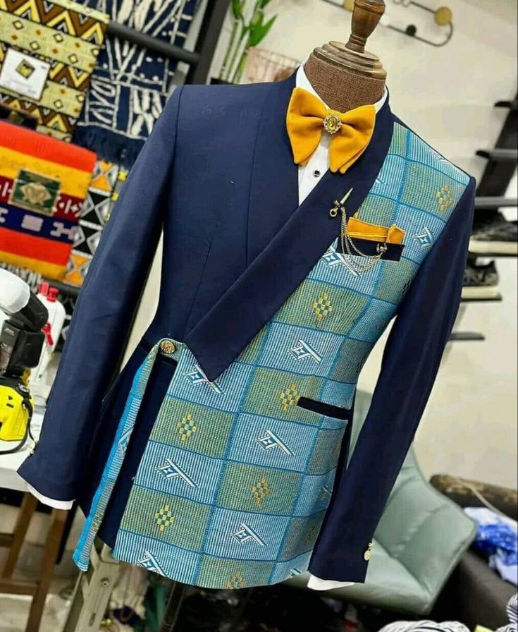 Trending Now - Kente suit styles for men ~ Ghana Showbiz | How-to site