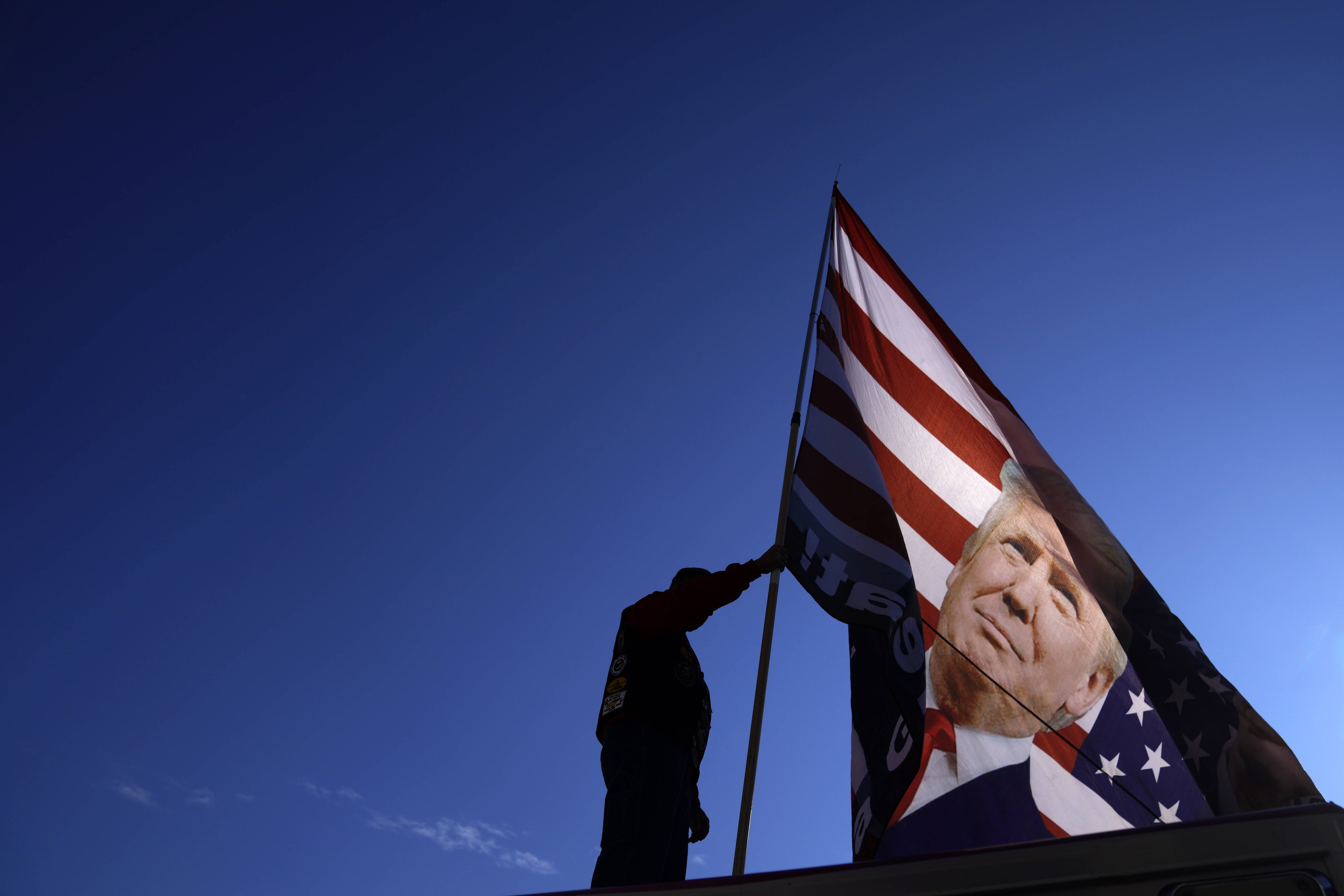 Joe Biden wygrał głosowanie elektorów. Choć Trump do końca próbował nim manipulować