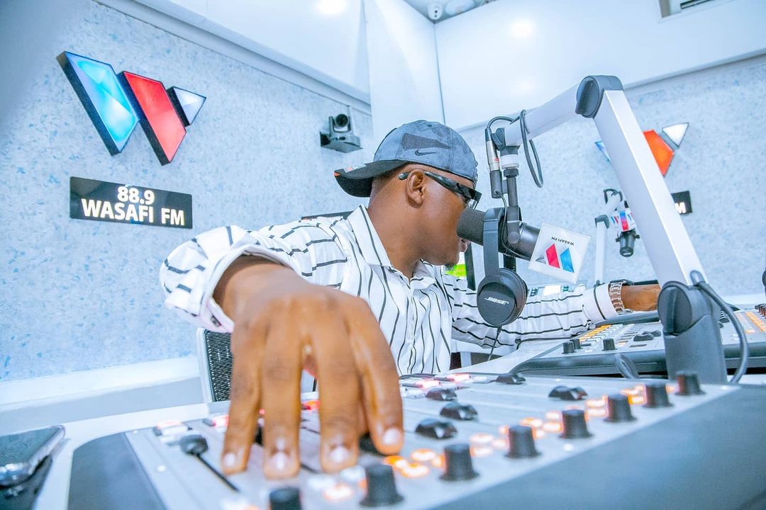 Wasafi fm best sale