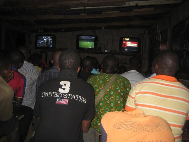 Go out and watch with friends [Sports Ng]