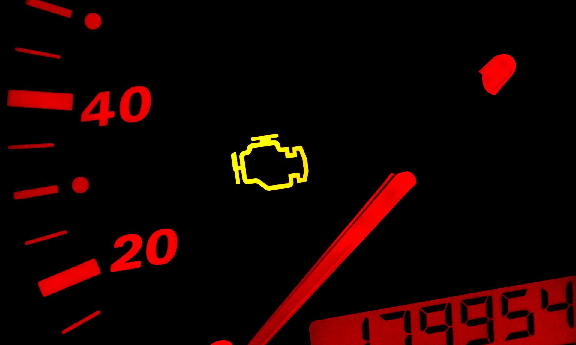 Почему загорается чека. Лампочки-индикатора check engine,. Адаптер чек энджин. Обои на рабочий стол check engine. Картинка индикатор чек на спидометре.