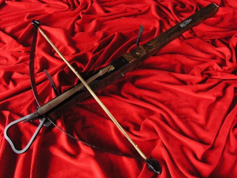 WŁOCHY HISTORYCZNA OKAZAŁA REPLIKA KUSZY Z XVw. Z BEŁTEM