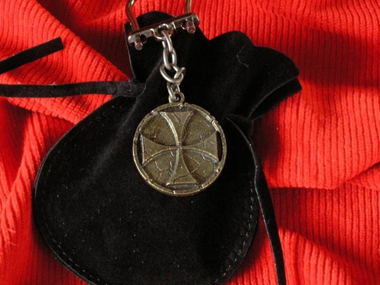 WŁOCHY NIEPOWTARZALNY BRELOK TEMPLARIUSZY