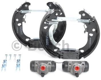 BOSCH KIT SUPERPRO, zestaw szczek hamulcowych + cylinderek hamulca koła zamontowany z tyłu, 0 204 114 619 0204114619