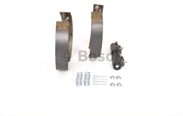 BOSCH KIT SUPERPRO, zestaw szczek hamulcowych + cylinderek hamulca koła zamontowany z tyłu, 0 204 114 192 0204114192