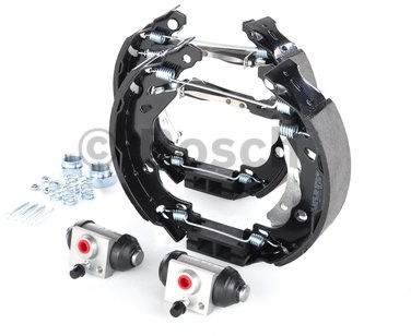 BOSCH KIT SUPERPRO, zestaw szczek hamulcowych + cylinderek hamulca koła zamontowany z tyłu, 0 204 114 181 0204114181