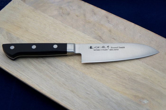 Satake Cutlery Nóż pojedynczy uniwersalny Santoku 13,5 cm Satake Satoru 803-656
