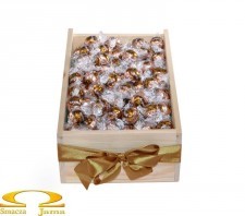 Smacza Jama Skrzynka pralinek Lindt Lindor Cappuccino 1kg D730-57091