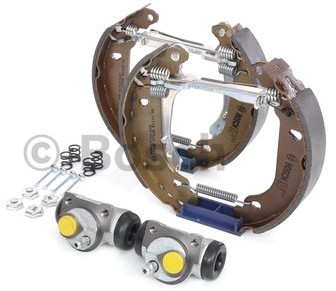BOSCH KIT SUPERPRO, zestaw szczek hamulcowych + cylinderek hamulca koła zamontowany z tyłu, 0 204 114 129 0204114129