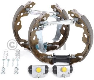 BOSCH KIT SUPERPRO, zestaw szczek hamulcowych + cylinderek hamulca koła zamontowany z tyłu, 0 204 114 190 0204114190