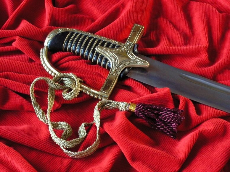 Płatnerze hiszpańscy HISTORYCZNA SZABLA HUSARSKA GŁADKA