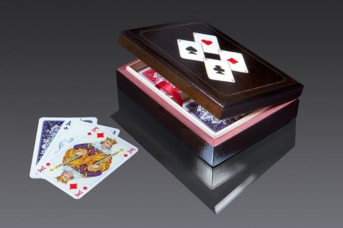 Piatnik Karty lux w pudełku drewnianym z asami 2947