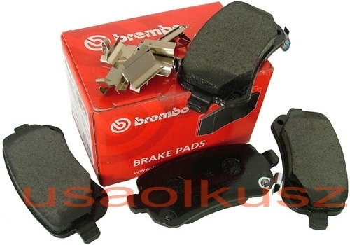 BREMBO Tylne klocki hamulcowe Chrysler Voyager Town & Country APV 2008-