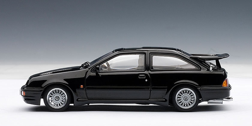 Autoart Ford Sierra RS Cosworth (black) 52861