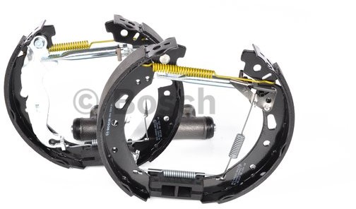 BOSCH KIT SUPERPRO, zestaw szczek hamulcowych + cylinderek hamulca koła zamontowany z tyłu, 0 204 114 681 0204114681