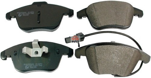 DENCKERMANN Klocki hamulcowe - komplet B110993