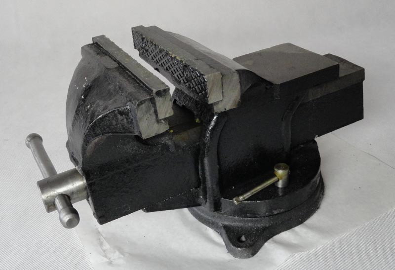 Geko imadło ślusarskie obrotowe z kowadłem 150mm (G001404)