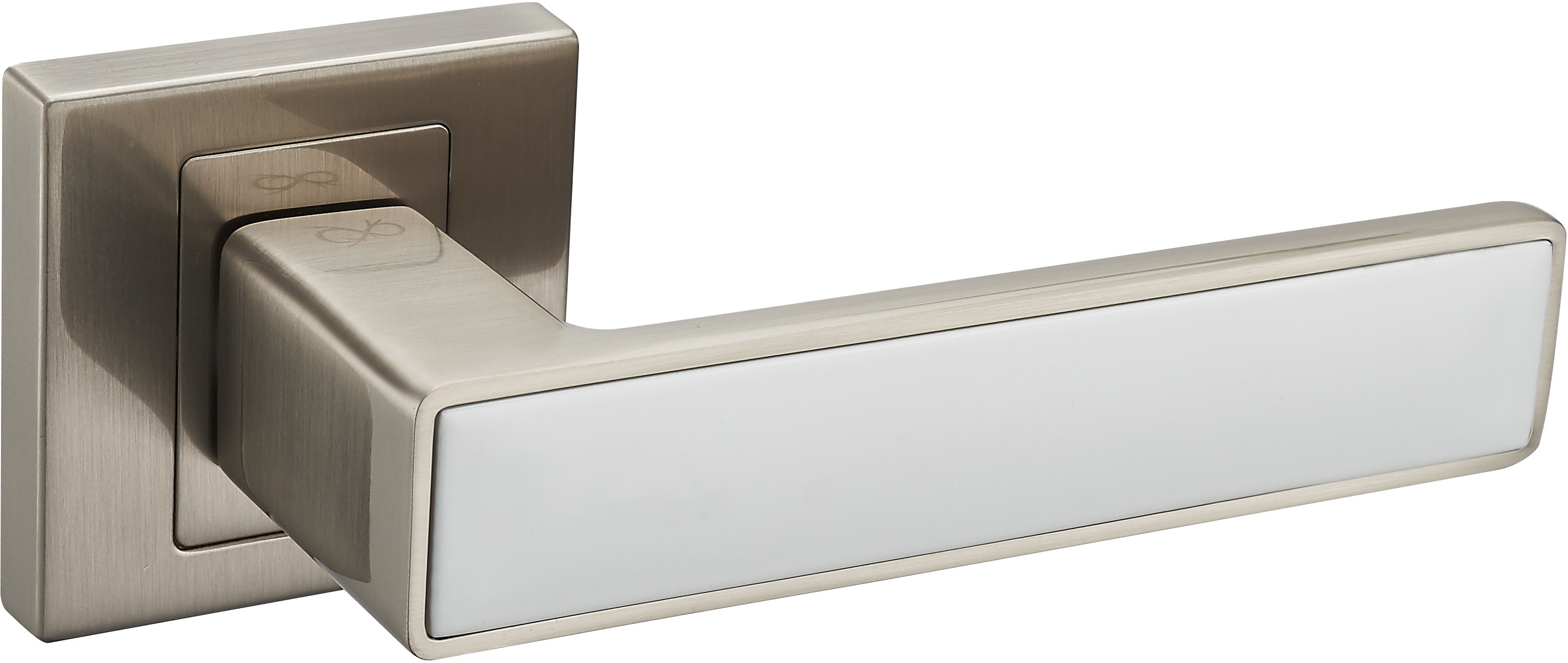 Infinity line KLAMKA CONCEPT NA ROZECIE KWADRATOWEJ SATYNA/BIAŁY KCK 300/800