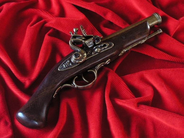 WŁOCHY ZŁOTY WŁOSKI PISTOLET Z ZAMKIEM SKAŁKOWYM
