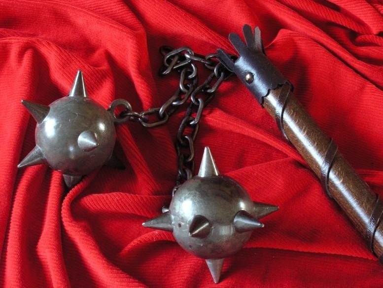 WŁOCHY HISTORYCZNY KIŚCIEŃ - MACZUGA Z 2 KULAMI